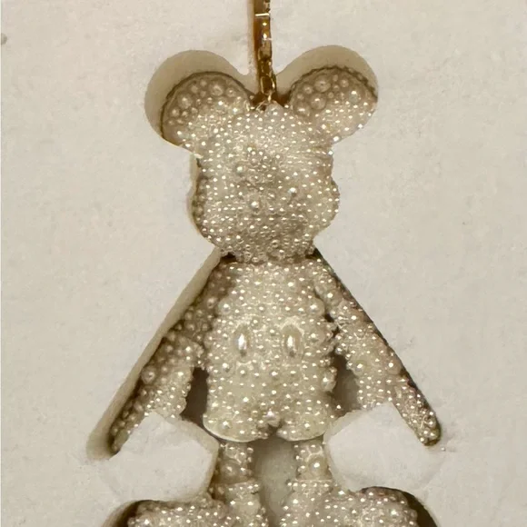 DISNEY x BAUBLEBAR Ivory Pearl Mickey Mouse Bag Charm/Keychain NIB - Picture 2 of 3